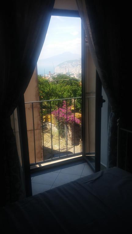 Patrizia Casa Vacanze Sant'Agnello Habitación foto
